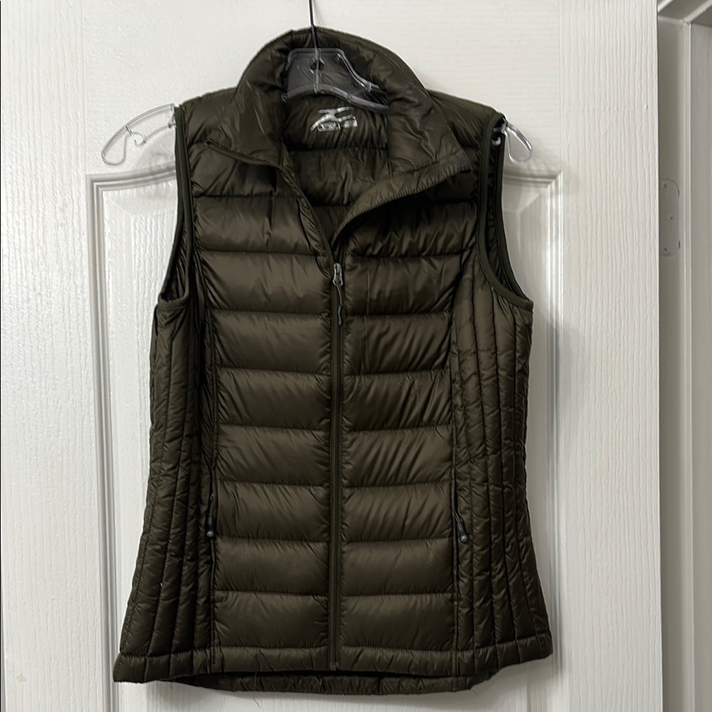 Women's Olive Puffer Vest